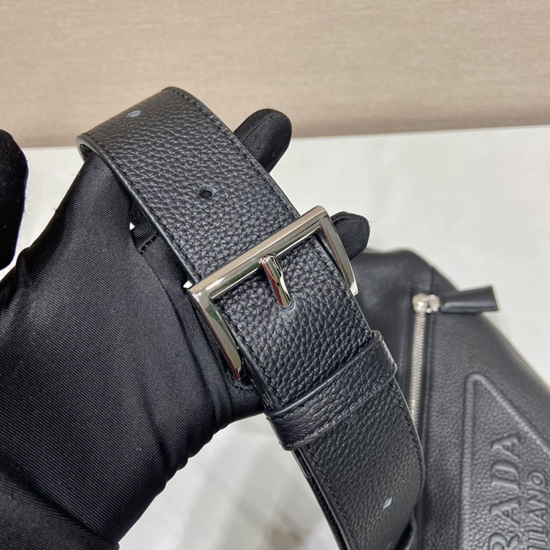 プラダ アウトレット PRADA トライアングルロゴデザインレザーメッセンジャーバッグ 2VZ098_2BBE_F0002_V_OLO ブラック H品 プラダ ワンショルダーバッグ メンズ - 画像 (2)