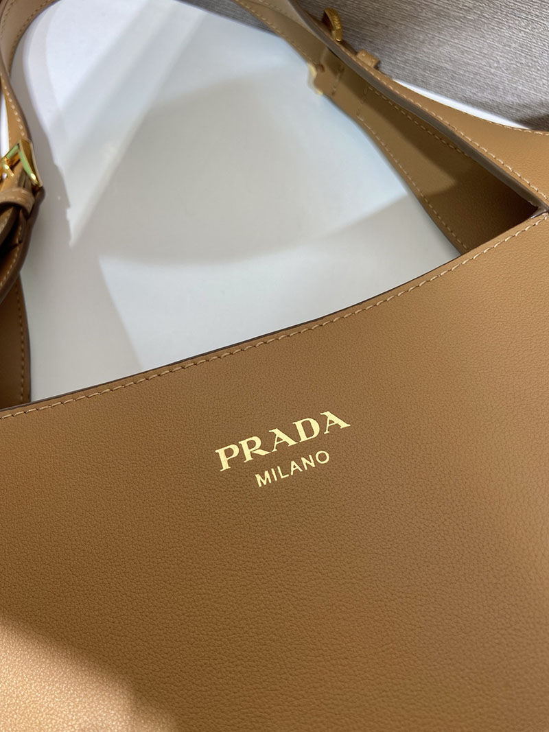 プラダ アウトレット PRADA ロゴ入り ラージサイズ レザートートバッグ 1BG512_2CYS_F03BH_V_OOO ブラウン H品 プラダ トートバッグ 人気 - 画像 (4)