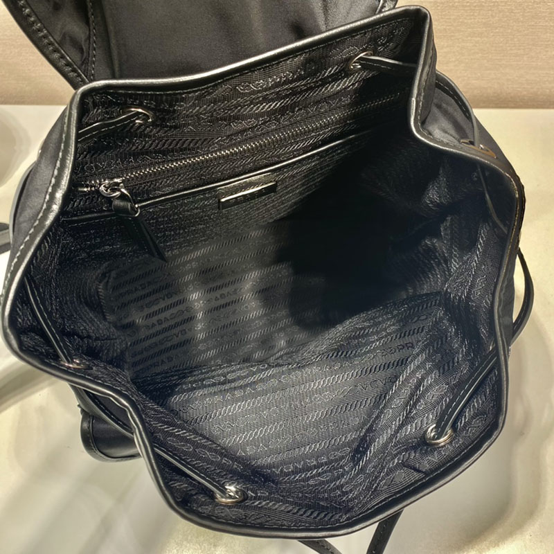 プラダ アウトレット PRADA スモール Re-Nylon バックパック 1BZ677_RV44_F0002_V_OOO ブラック H品 プラダ バックパック ナイロン - 画像 (3)