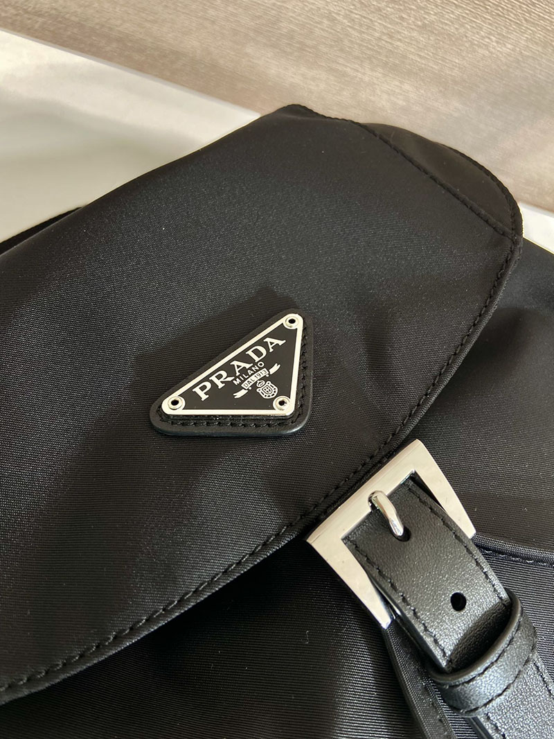 プラダ アウトレット PRADA VELA バックパック リュックサック デイパック ナイロン レザー 1BZ832 ブラック H品 プラダ バックパック ナイロン - 画像 (4)