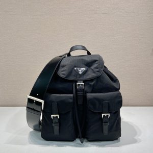 プラダ バックパック ナイロン