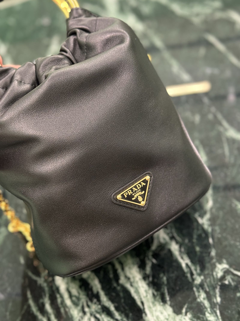 プラダ アウトレット PRADA Nappa leather mini bag バッグ・カバン 1BC227_2DX8_F0002_V_OOO ブラック H品 プラダ ハンドバッグ レディース - 画像 (6)
