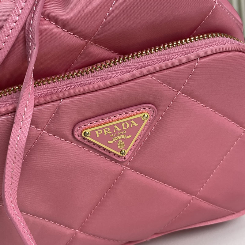 プラダ アウトレット PRADA デュエット Re-Nylon バケットバッグ 1BH038_RV44_F0410_V_UOO ピンク H品 プラダ 巾着ポーチ 使い方 - 画像 (6)