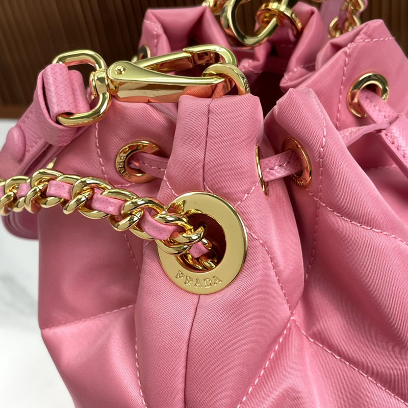 プラダ アウトレット PRADA デュエット Re-Nylon バケットバッグ 1BH038_RV44_F0410_V_UOO ピンク H品 プラダ 巾着ポーチ 使い方 - 画像 (5)