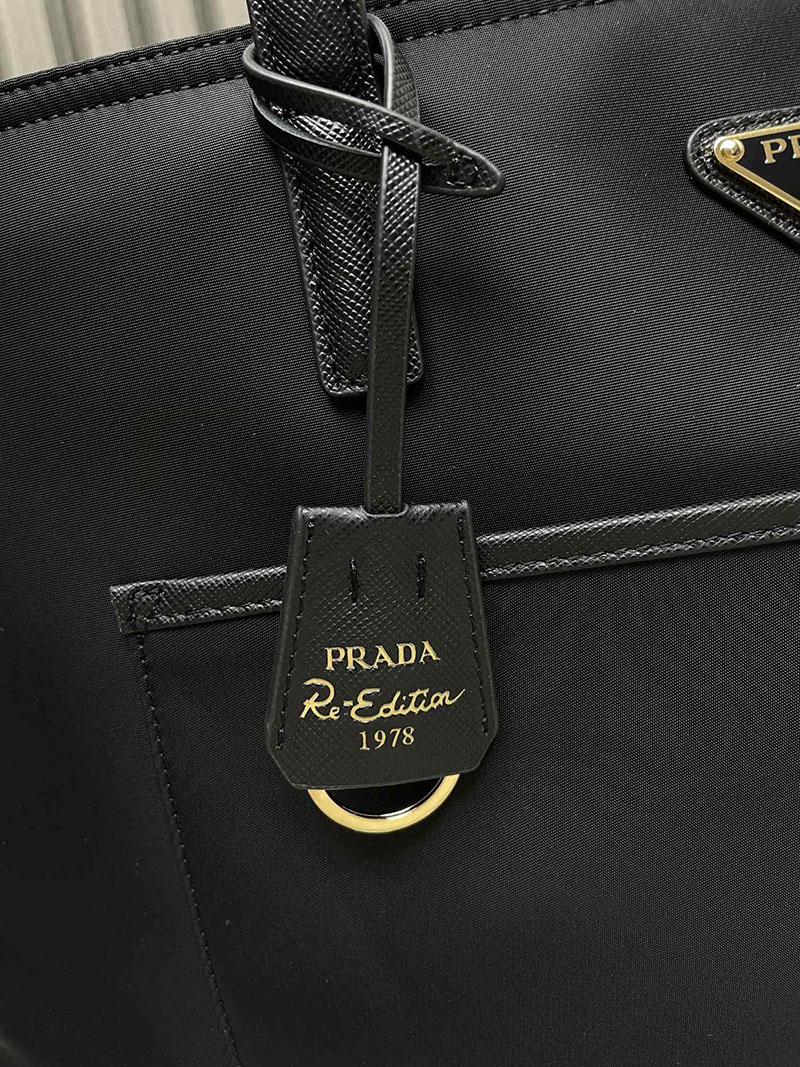 プラダ アウトレット PRADA Re-Edition 1978 Re-Nylon ラージ トートバッグ 1BG527_R064_F0002_V_OOO ブラック H品 プラダ トートバッグ ナイロン a4 - 画像 (8)