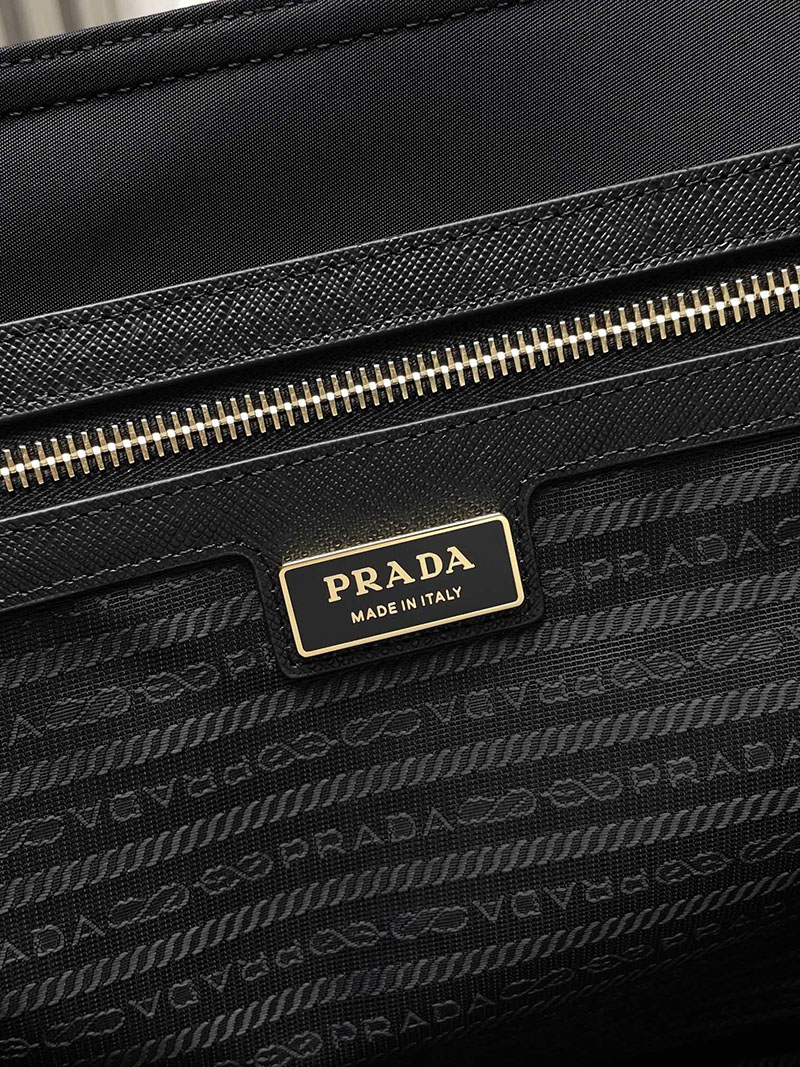 プラダ アウトレット PRADA Re-Edition 1978 Re-Nylon ラージ トートバッグ 1BG527_R064_F0002_V_OOO ブラック H品 プラダ トートバッグ ナイロン a4 - 画像 (3)