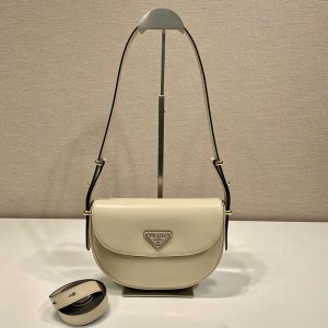 プラダ ショルダーバッグ 激安