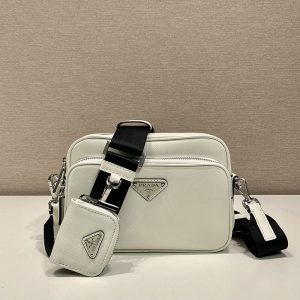 プラダ メンズバッグ 人気