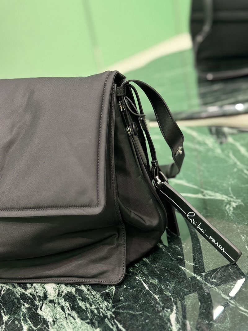 プラダ アウトレット PRADA Re-Nylon ラージ パデッド ショルダーバッグ 1BD256_RDLN_F0002_V_OOO ブラック H品 プラダ メッセンジャーバッグ レディース - 画像 (5)