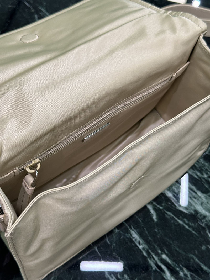 プラダ アウトレット PRADA スモール パデッド Re-Nylon ショルダーバッグ 1BD313_RDLN_F0040_V_OOO ベージュ H品 プラダ 斜めがけ ナイロン レディース - 画像 (3)