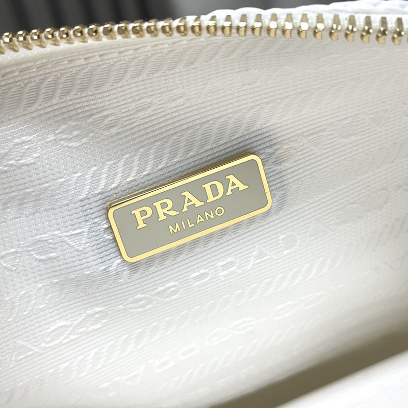 プラダ アウトレット PRADA トライアングル クロシェ ミニポーチ付 ラフィア風 1BH190_2A2T_F0009 ホワイト H品 プラダ バッグ 三角 - 画像 (3)