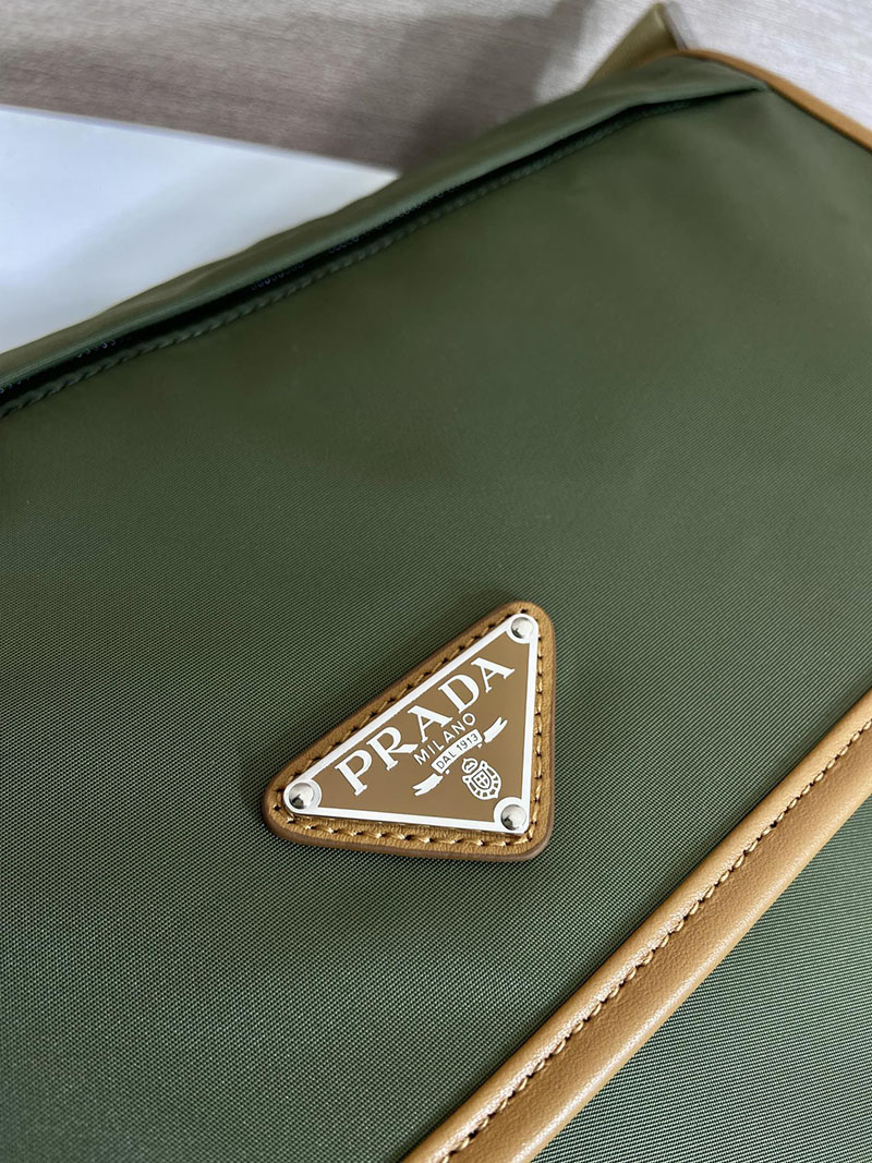プラダ アウトレット PRADA ラージRe-Nylonレザーショルダーバッグ 2VD052_384_FO3UQ_V_OBF カーキ H品 プラダ ナイロンバッグ 人気 - 画像 (4)