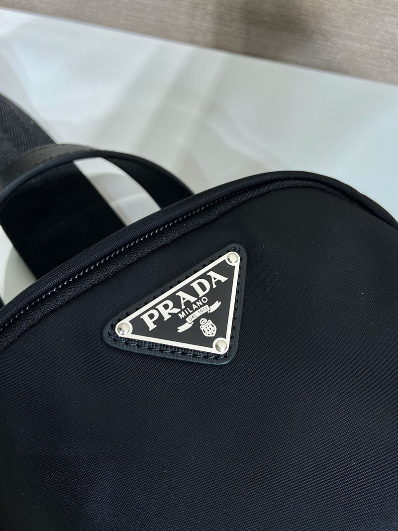 プラダ アウトレット PRADA Re-Nylon xサフィアーノレザー バックパック 2VZ105_2DMG_F0002_V_OOO ブラック H品 プラダ ナイロンリュック アウトレット - 画像 (3)