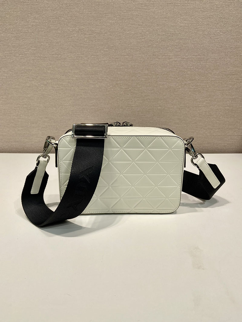 プラダ アウトレット PRADA ブリックレザー ショルダーバッグ 2VH070_ZO6_F0009_V_ZMT ホワイト H品 プラダ バックパック メンズ 通勤用 - 画像 (8)