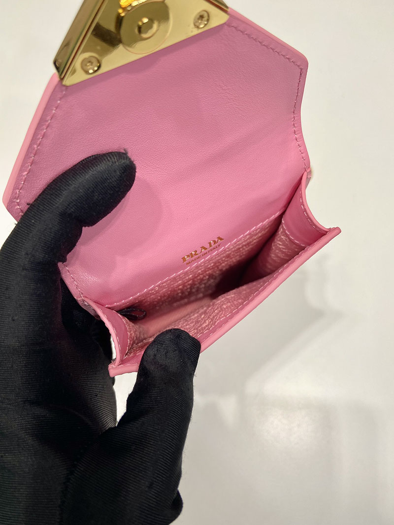 プラダ アウトレット PRADA サフィアーノレザー ミニバッグ チェーンストラップ 1BP050_NZV_F0442_V_5TO ピンク H品 プラダ スマホショルダー レザー - 画像 (3)