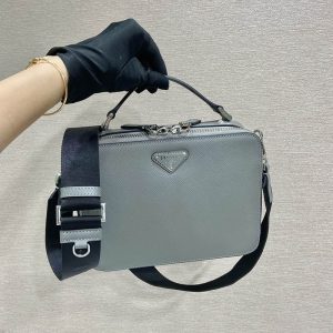 プラダ ミニショルダー 通勤用