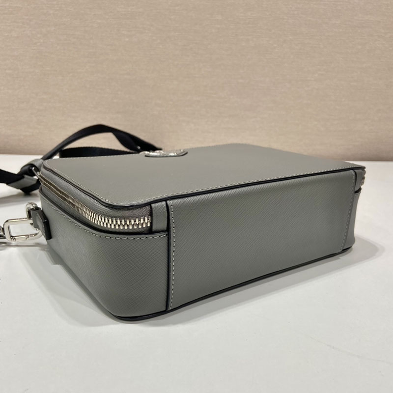 プラダ アウトレット PRADA ブリック サフィアーノレザー バッグ 2VH173_9Z2_F0EMZ_V_NOO ライトブルー H品 プラダ ミニショルダー 通勤用 - 画像 (5)