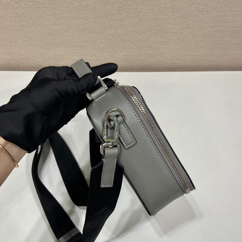 プラダ アウトレット PRADA ブリック サフィアーノレザー バッグ 2VH173_9Z2_F0EMZ_V_NOO ライトブルー H品 プラダ ミニショルダー 通勤用 - 画像 (4)