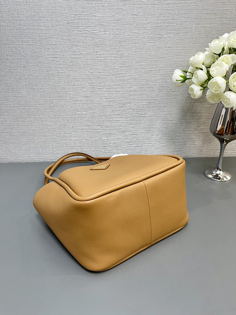 プラダ アウトレット PRADA トライアングルロゴ ソフトグレインレザー ミニ トートバッグ 1BG539_2CYS_F03OE_V_OVO キャメル H品 プラダ トート レディース 通勤 - 画像 (5)