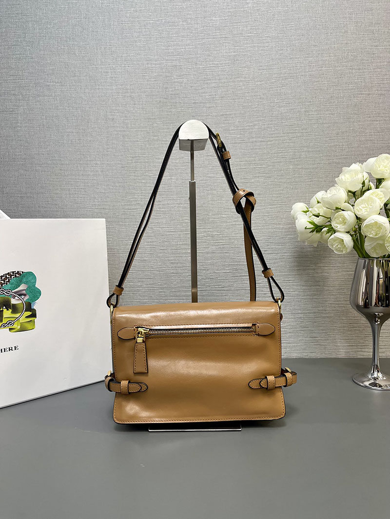 プラダ アウトレット PRADA ソフトルックスレザー ショルダーバッグ 1BD082_2CYR_F03OE_V_DVJ キャメル H品 プラダ サフィアーノ 二つ折りバッグ - 画像 (9)