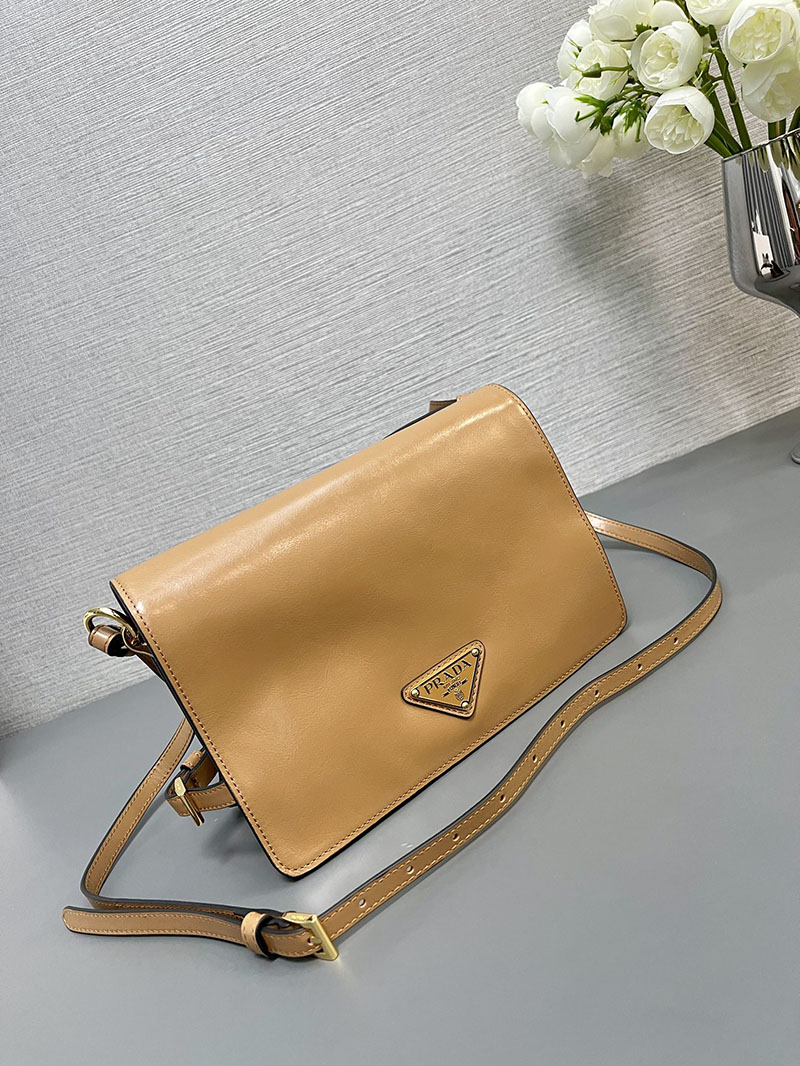 プラダ アウトレット PRADA ソフトルックスレザー ショルダーバッグ 1BD082_2CYR_F03OE_V_DVJ キャメル H品 プラダ サフィアーノ 二つ折りバッグ - 画像 (5)