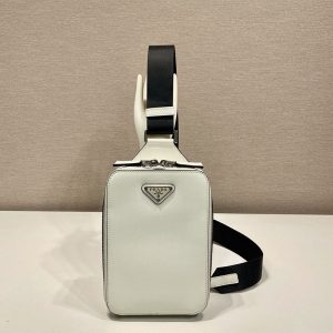 プラダ バムバッグ メンズ 仕事用
