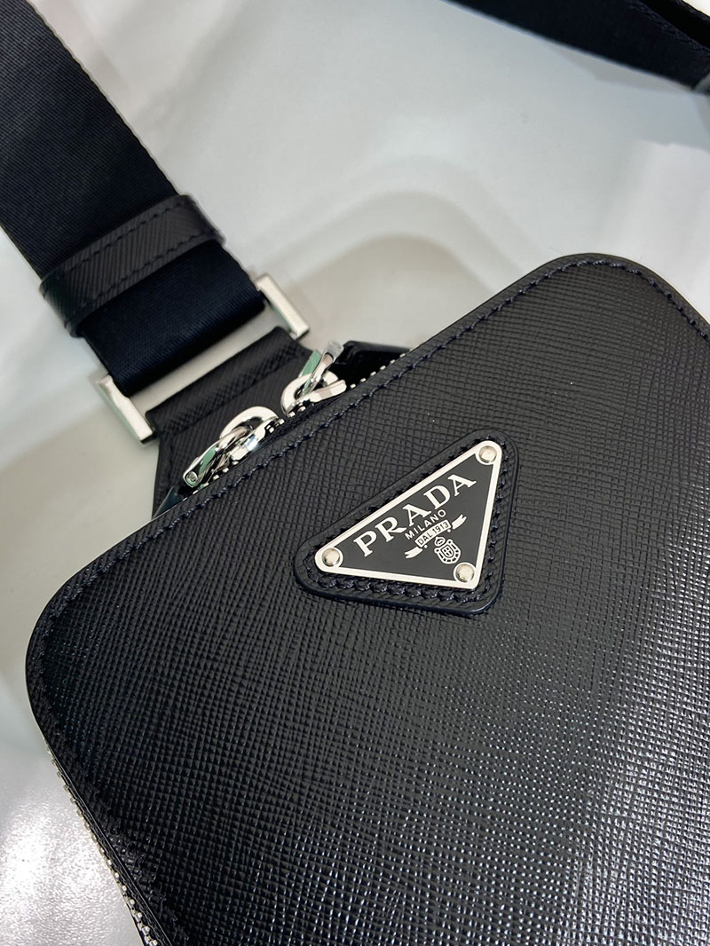 プラダ アウトレット PRADA ブリック サフィアーノレザー バッグ 2VZ106_9Z2_F0002_V_OOO ブラック H品 プラダ バムバッグ メンズ 仕事用 - 画像 (4)
