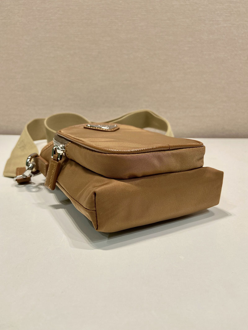 プラダ アウトレット PRADA Re-Nylon スマートフォンケース 2ZH155_2DMI_F0046 ブラウン H品 プラダ バッグ メンズ ナイロン 通勤 - 画像 (6)