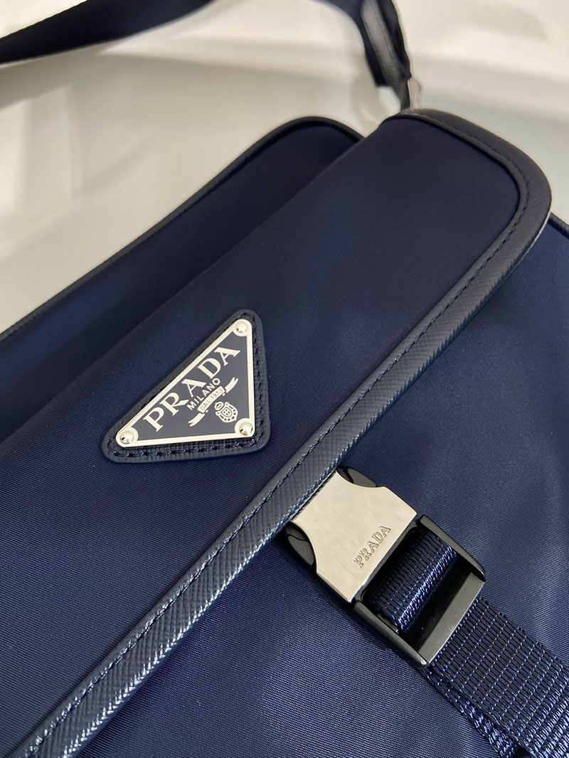 プラダ アウトレット PRADA Re-Nylon xサフィアーノレザー ショルダーバッグ 2VH133_2DMH_F0216_V_XMP ネイビー H品 プラダ ショルダーバッグ ナイロン メンズ 仕事用 - 画像 (4)