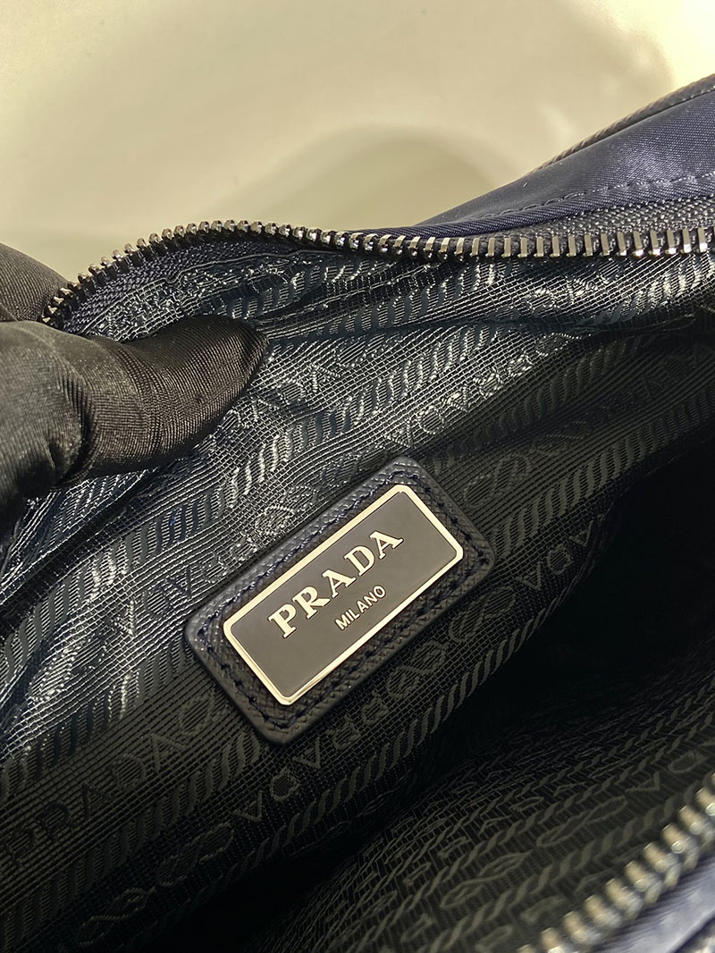 プラダ アウトレット PRADA Re-Nylon xサフィアーノレザー ショルダーバッグ 2VH133_2DMH_F0216_V_XMP ネイビー H品 プラダ ショルダーバッグ ナイロン メンズ 仕事用 - 画像 (2)