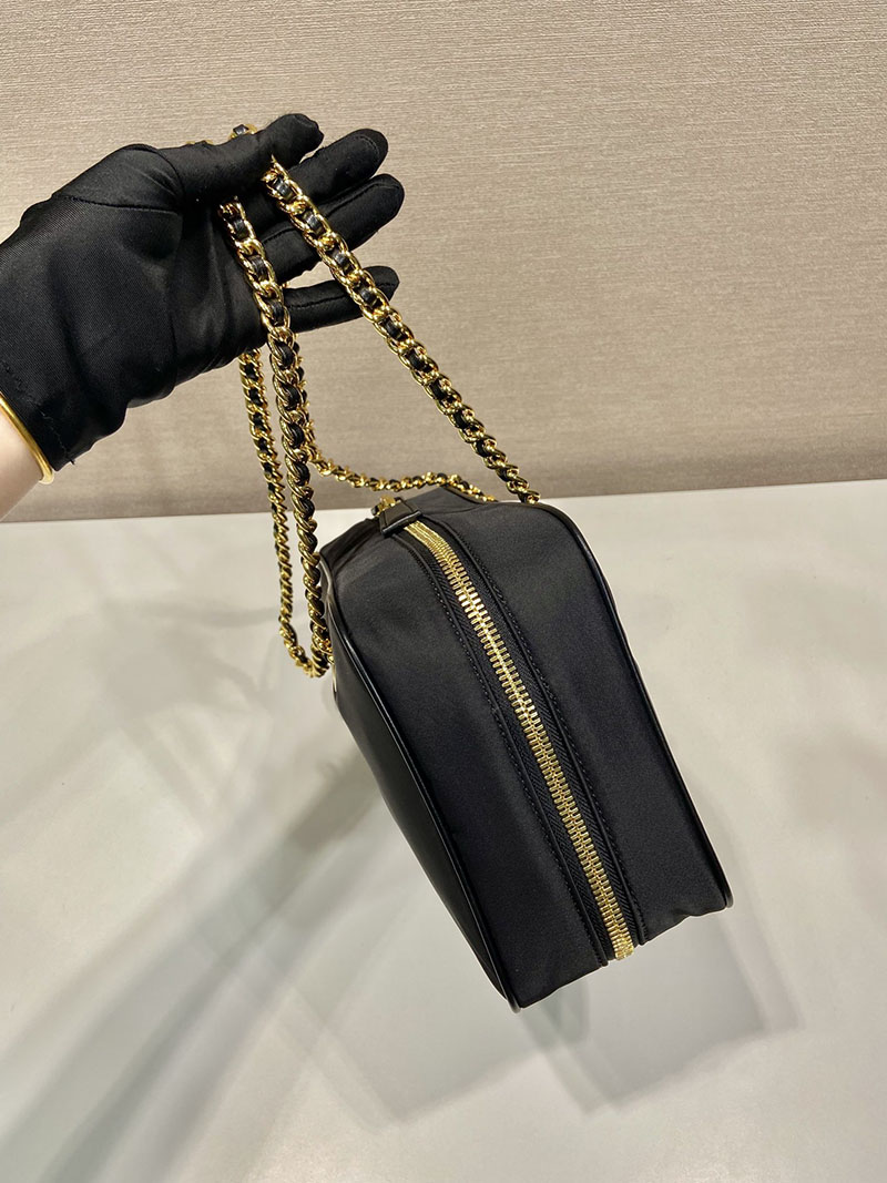 プラダ アウトレット PRADA Re-Edition 1978 ミディアム ダブルハンドルバッグ 1BB115_R064_F0002_V_OOO プラダ ナイロン バッグ 人気 - 画像 (6)