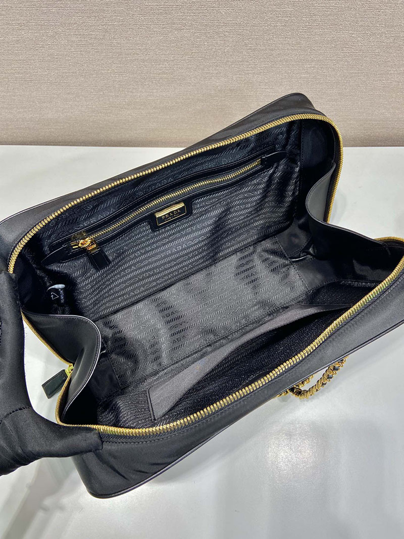 プラダ アウトレット PRADA Re-Edition 1978 ラージ Re-Nylon ダブルハンドルバッグ 1BB114_R064_F0002_V_OOO プラダ ナイロン バッグ 人気 - 画像 (3)