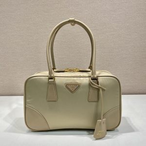 プラダ ナイロン バッグ 人気