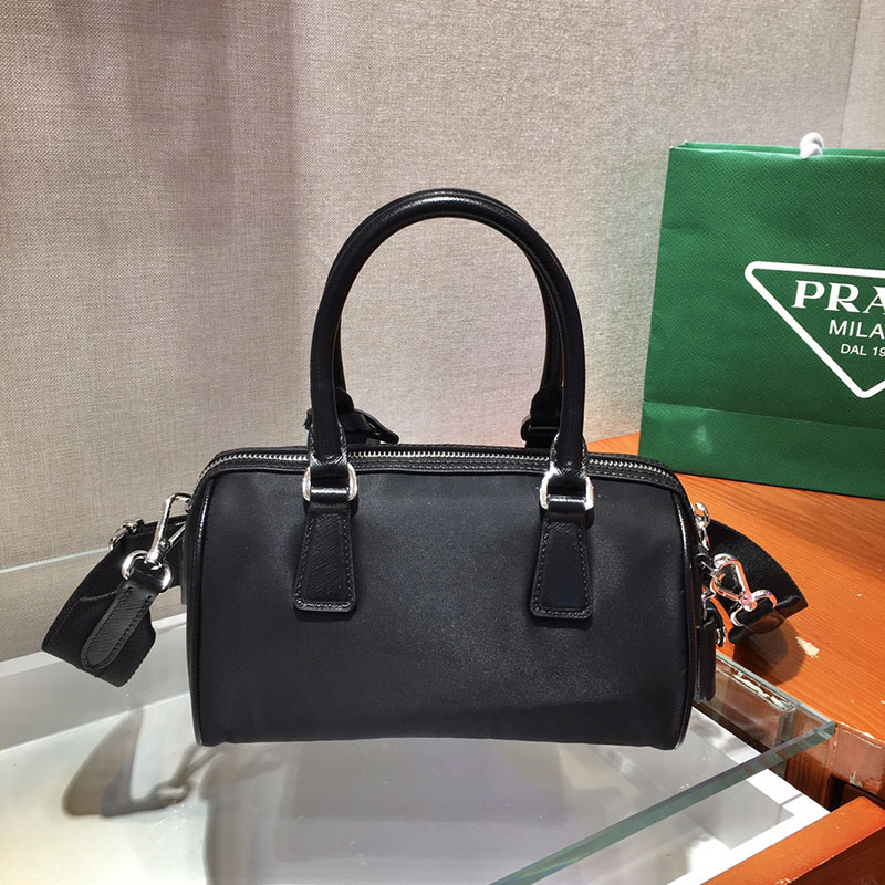 プラダ アウトレット PRADA ショルダーバッグ テスート サフィアーノ 1BB846_064_F0002 ブラック H品 プラダ ミニバッグ ナイロン 黒 - 画像 (7)