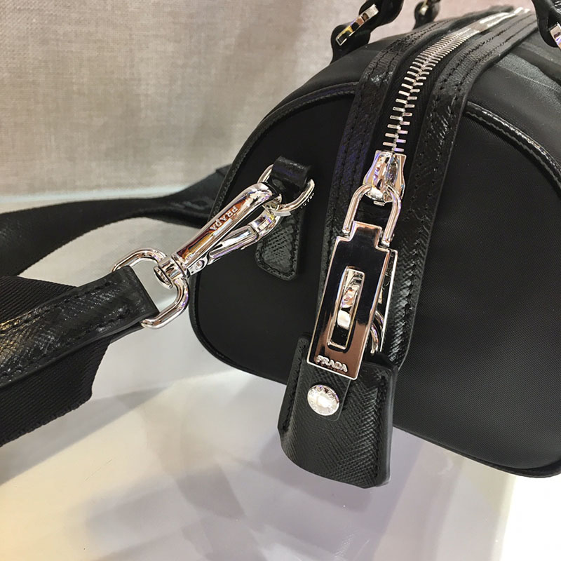 プラダ アウトレット PRADA ショルダーバッグ テスート サフィアーノ 1BB846_064_F0002 ブラック H品 プラダ ミニバッグ ナイロン 黒 - 画像 (4)