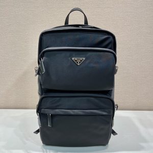 ナイロン プラダ リュック メンズ