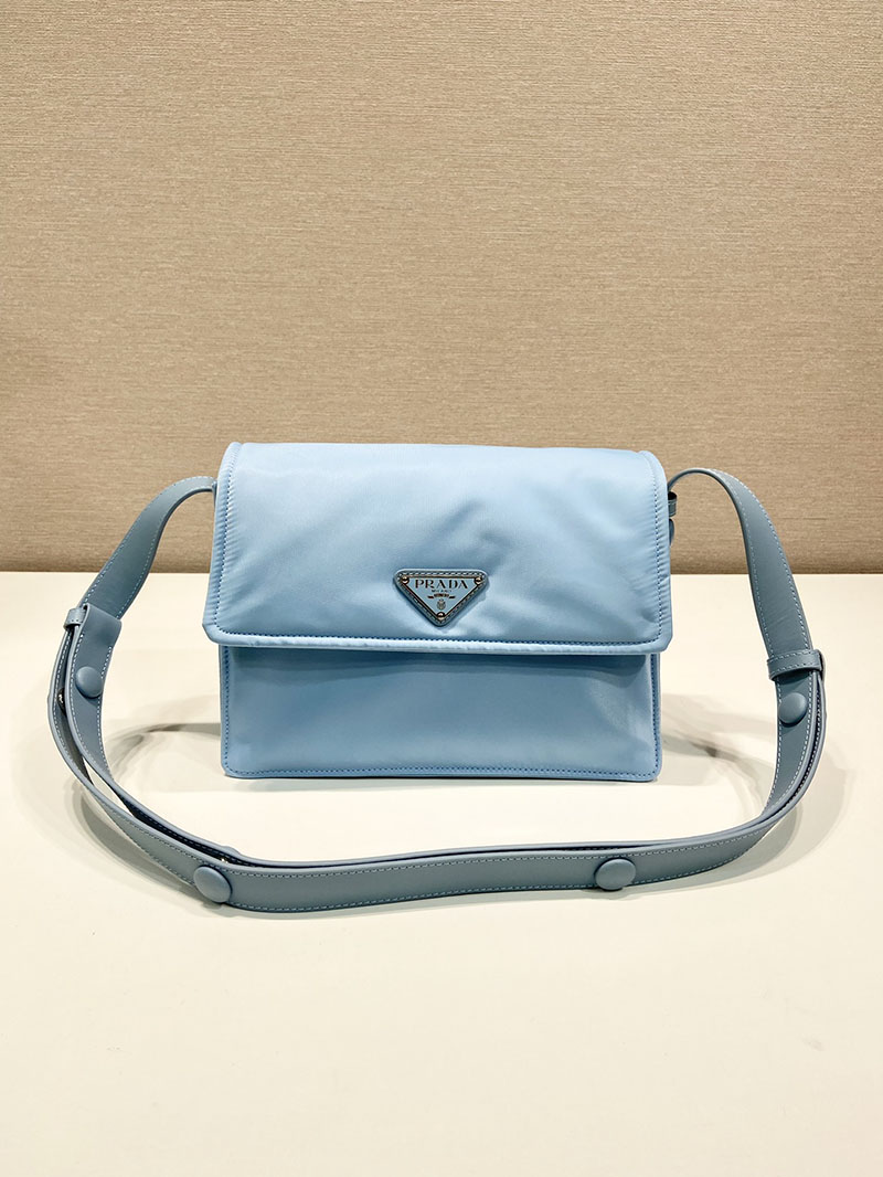 プラダ アウトレット PRADA ミディアム パデッドRe-Nylon ショルダーバッグ 1BD255_RDLN_F0637_V_OOO ライトブルー H品 プラダ メッセンジャーバッグ ナイロン - 画像 (9)