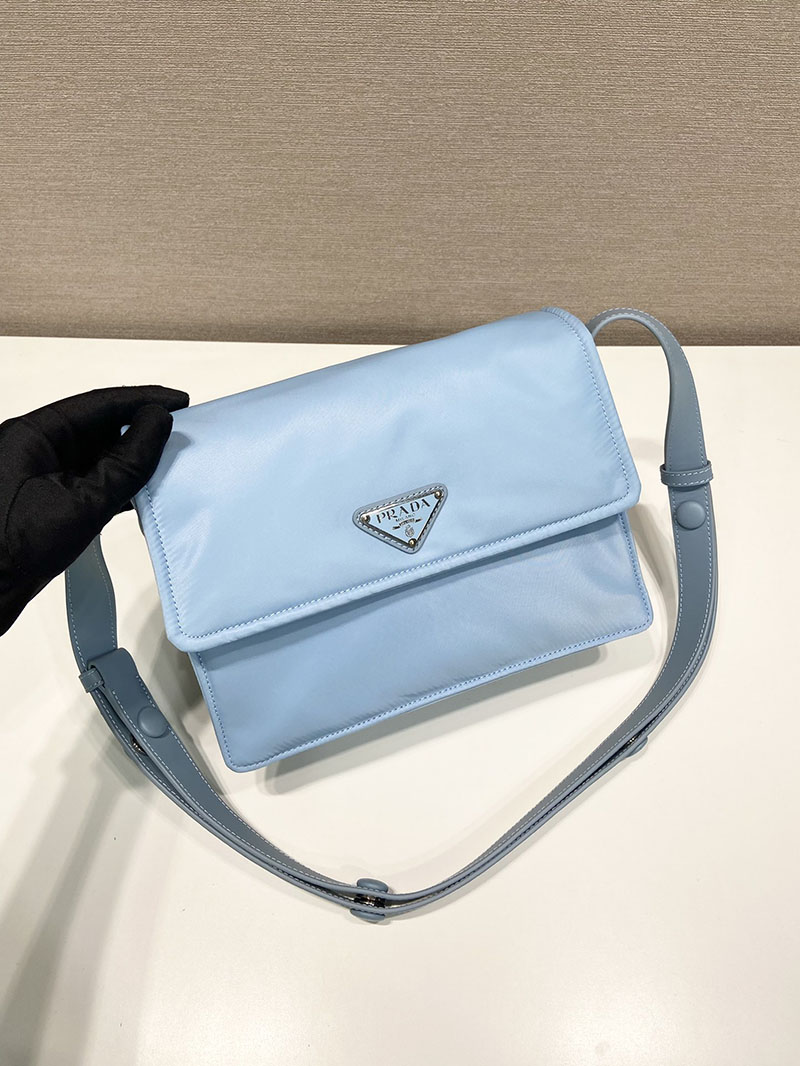 プラダ アウトレット PRADA ミディアム パデッドRe-Nylon ショルダーバッグ 1BD255_RDLN_F0637_V_OOO ライトブルー H品 プラダ メッセンジャーバッグ ナイロン - 画像 (7)