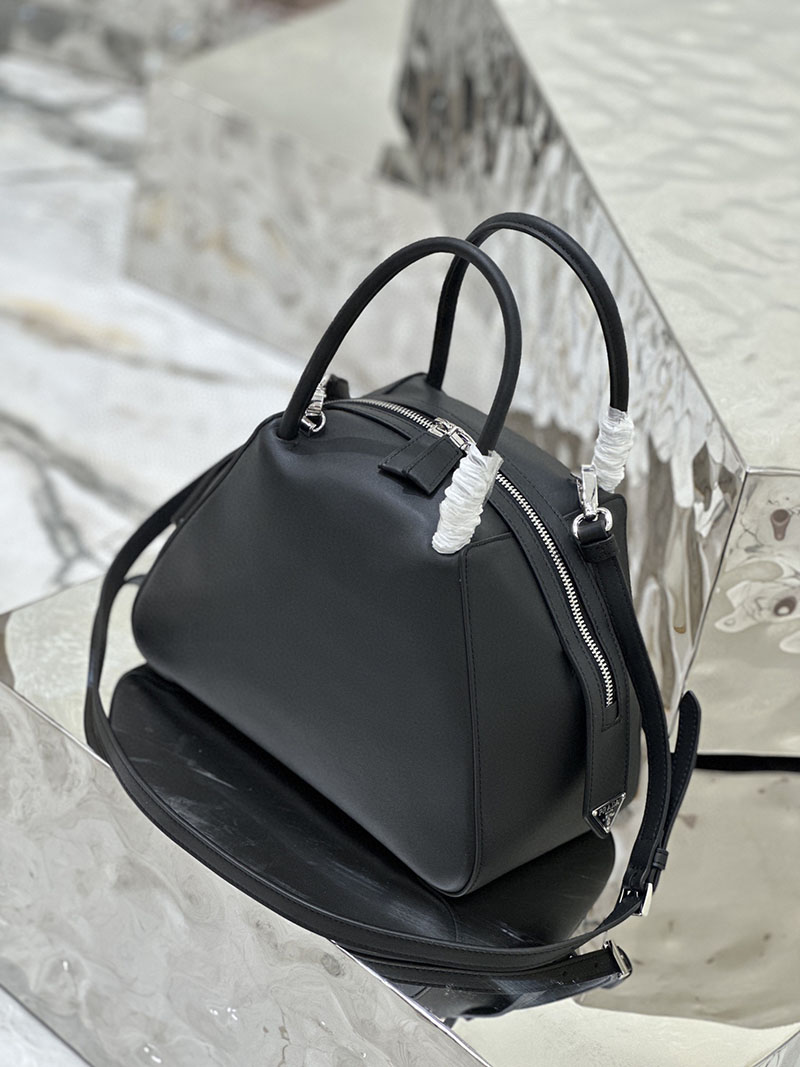 プラダ アウトレット PRADA スーパーノヴァ ミディアム レザー トライアングルロゴ 1BA366_2DDJ_F0002 ブラック H品 プラダ ショルダーバッグ レザー - 画像 (5)