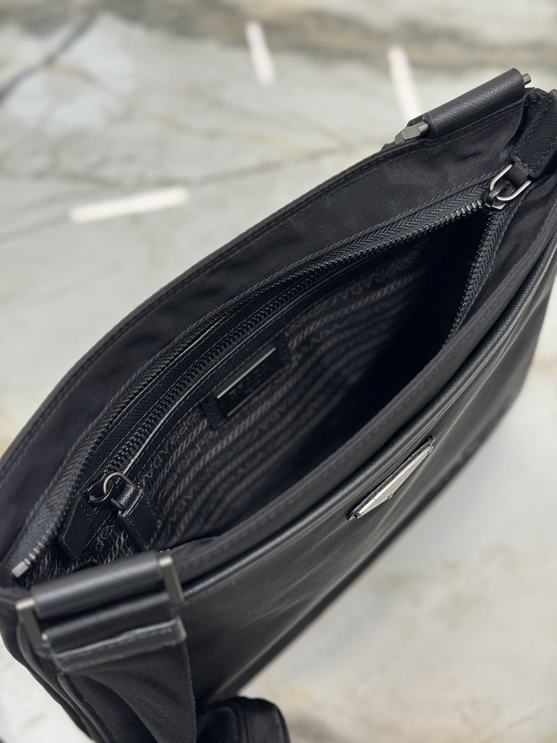 プラダ アウトレット PRADA Re-Nylon xサフィアーノレザー ショルダーバッグ 2VH118_2DMH_F0002_V_XOO ブラック H品 プラダ ショルダーバッグ メンズ - 画像 (3)