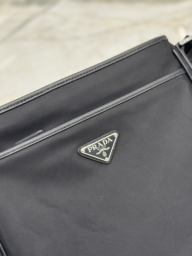 プラダ アウトレット PRADA ショルダーバッグ ナイロン/サフィアーノレザー 2VH797_2DMH_F0002_V_XOO ブラック H品 プラダ ショルダーバッグ メンズ - 画像 (6)