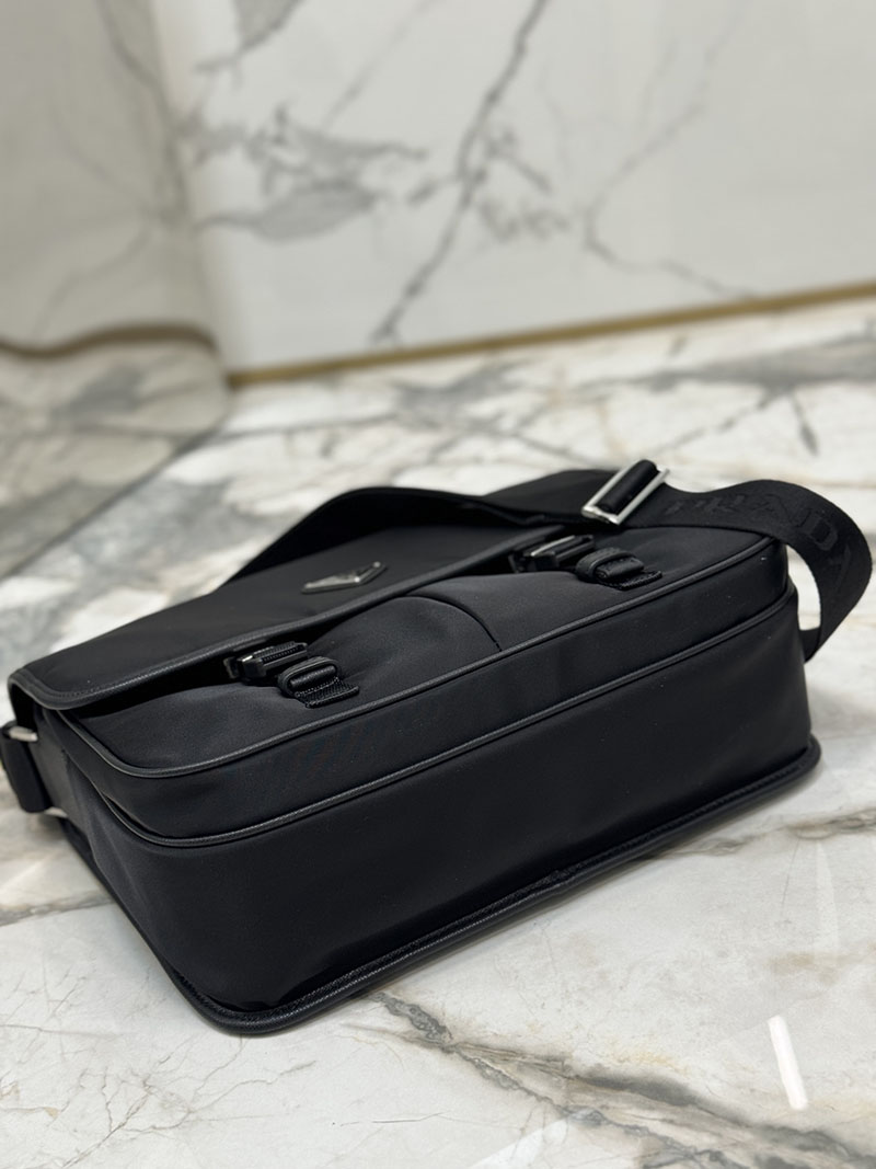 プラダ アウトレット PRADA Re-Nylon ショルダーバッグ 2VD768_2DMH_F0002_V_XLO ブラック H品 プラダ ショルダーバッグ メンズ - 画像 (4)