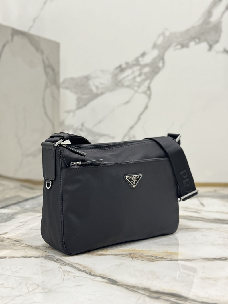 プラダ アウトレット PRADA ReNylon 前ポケット付き ファスナーショルダーバッグ 2VD421_2DMH_F0002 ブラック H品 プラダ ショルダーバッグ メンズ - 画像 (9)