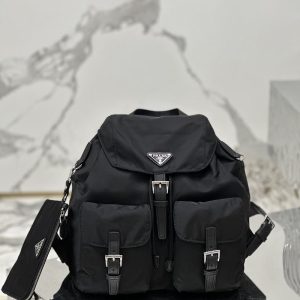 プラダ リュック レディース 新作