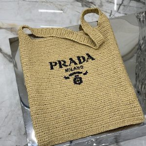 プラダ バッグ アウトレット