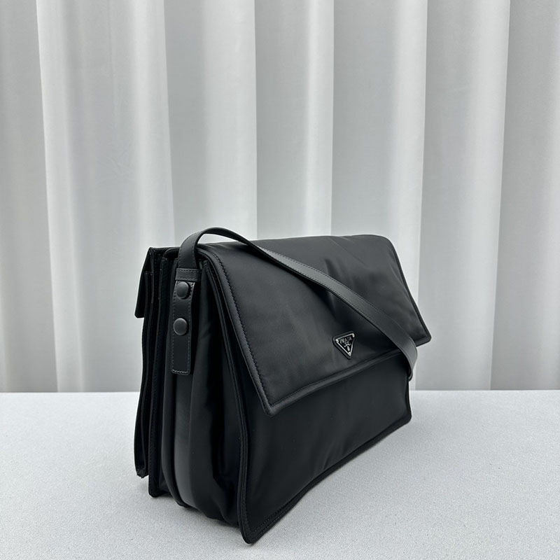 プラダ アウトレット PRADA Re Nylon ラージ パデッド ショルダーバッグ 1BD257_RDLN_F0002_V_OOO ブラック H品 プラダ バッグ アウトレット - 画像 (9)