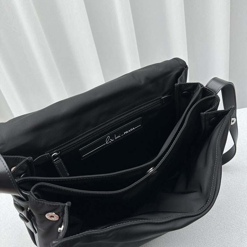 プラダ アウトレット PRADA Re Nylon ラージ パデッド ショルダーバッグ 1BD257_RDLN_F0002_V_OOO ブラック H品 プラダ バッグ アウトレット - 画像 (3)
