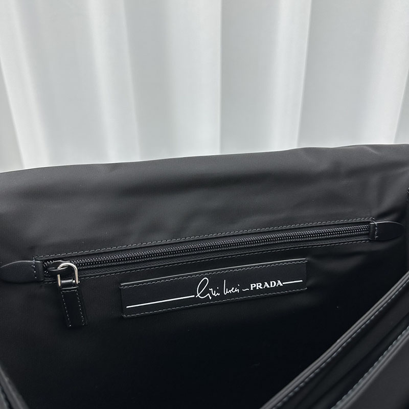 プラダ アウトレット PRADA Re Nylon ラージ パデッド ショルダーバッグ 1BD257_RDLN_F0002_V_OOO ブラック H品 プラダ バッグ アウトレット - 画像 (2)