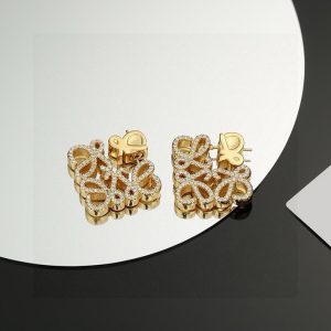 ロエベ ピアス 安い