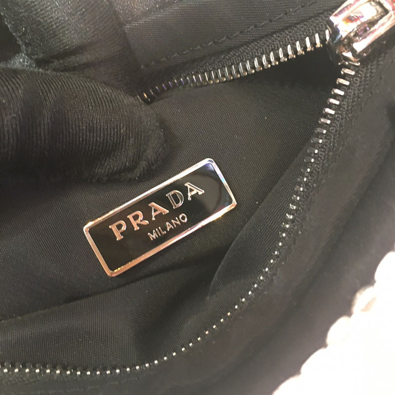プラダ アウトレット PRADA トライアングル 三角ロゴプレート チェーン 1BA253_2AWL_F0T7O クリスタル H品 プラダ 手提げバッグ - 画像 (2)